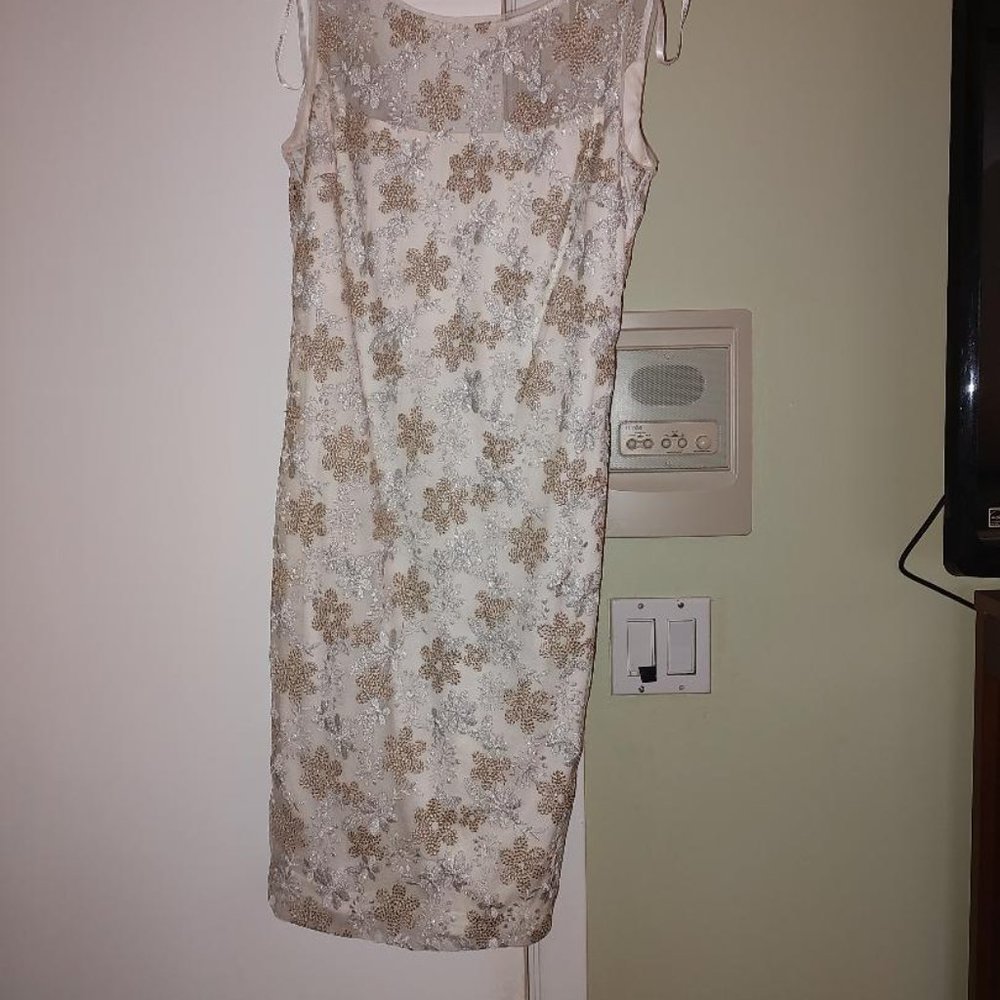 Dress Off White & Gold with light gliter